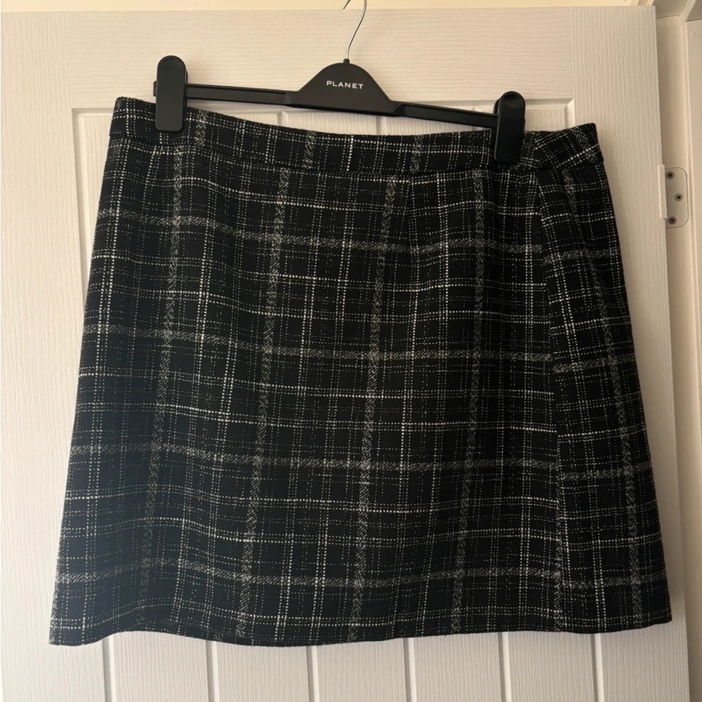 Dorothy Perkins Black and White Plaid A-Line Skirt
